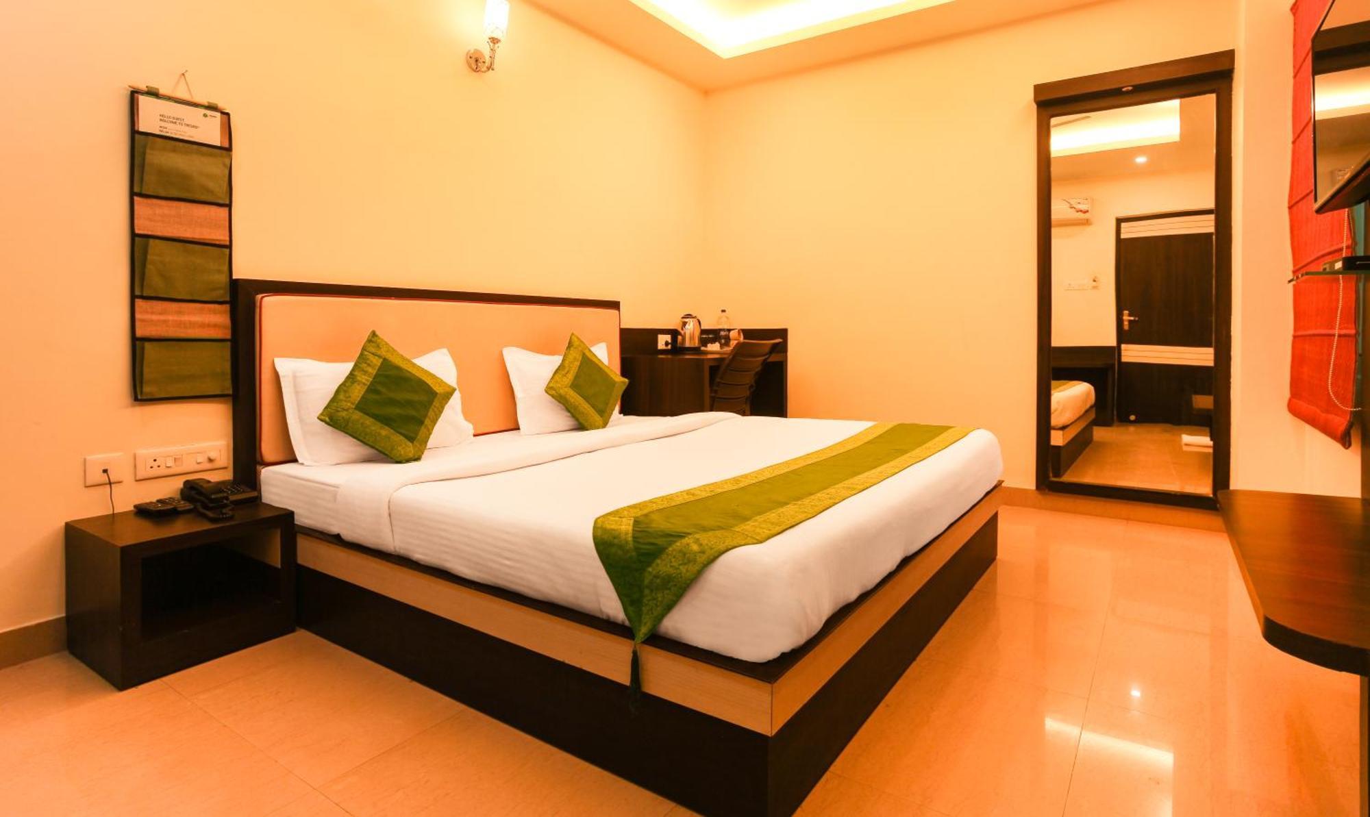 Hotel Janki International Sigra 2 Km From Kashi Vishwanath Temple Varanasi Eksteriør billede