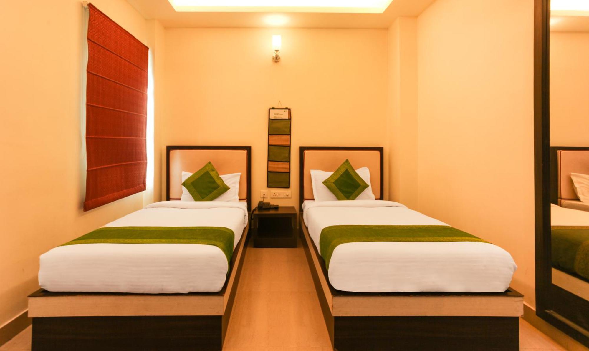 Hotel Janki International Sigra 2 Km From Kashi Vishwanath Temple Varanasi Eksteriør billede
