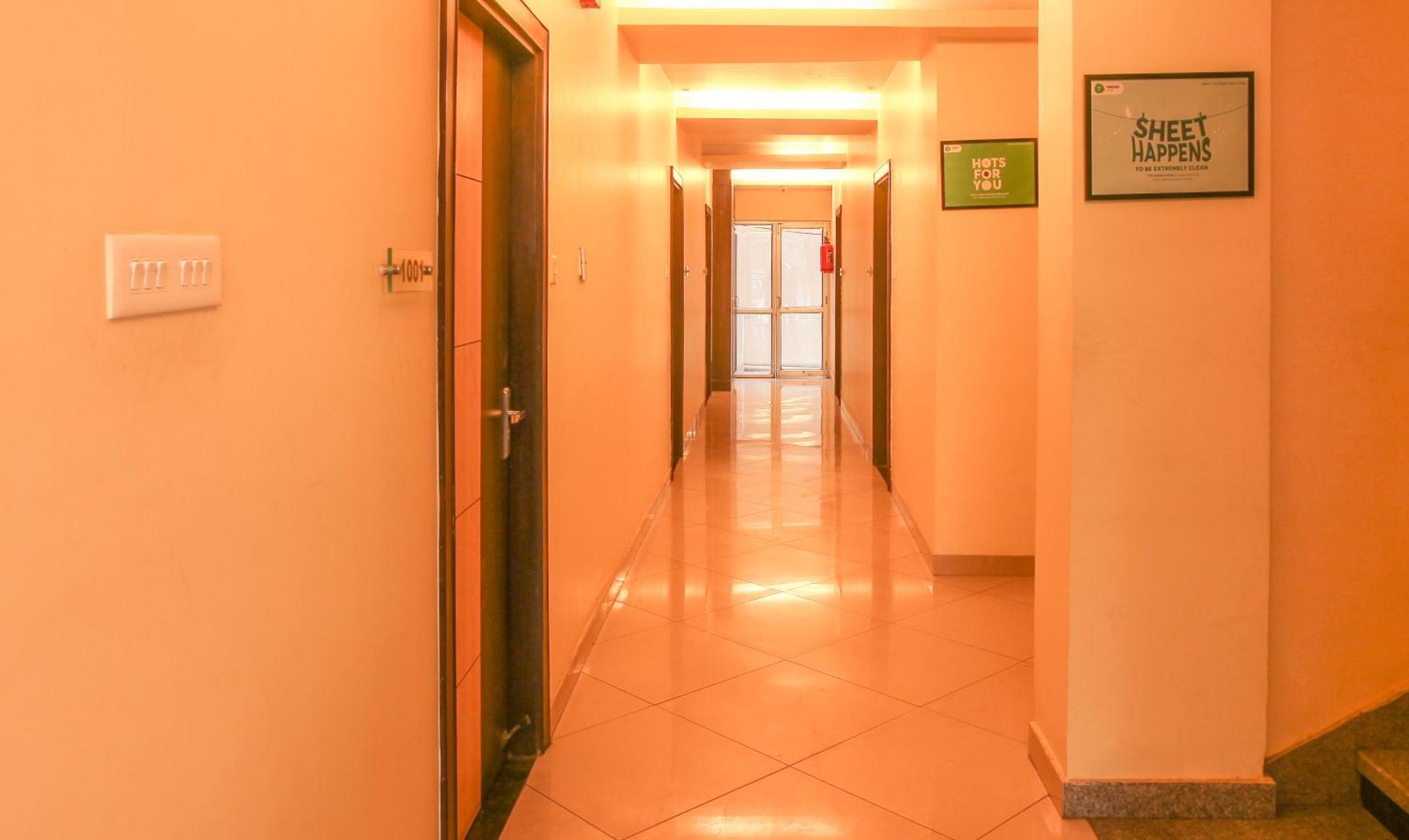 Hotel Janki International Sigra 2 Km From Kashi Vishwanath Temple Varanasi Eksteriør billede