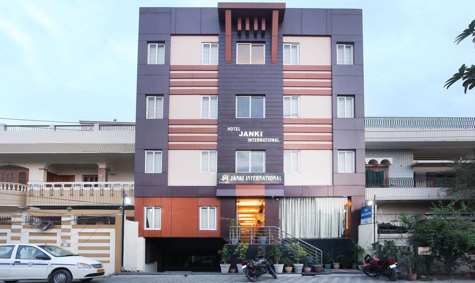 Hotel Janki International Sigra 2 Km From Kashi Vishwanath Temple Varanasi Eksteriør billede