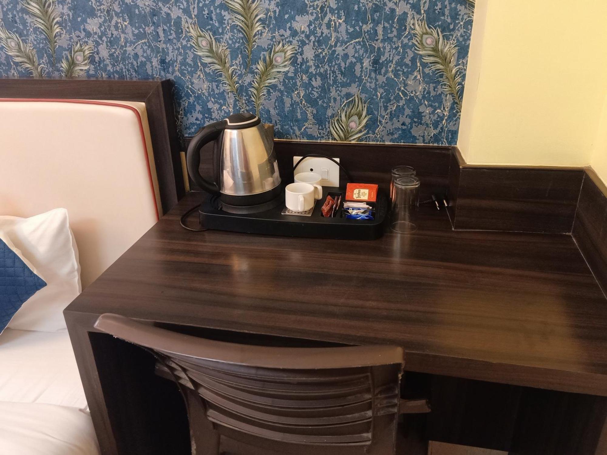 Hotel Janki International Sigra 2 Km From Kashi Vishwanath Temple Varanasi Eksteriør billede